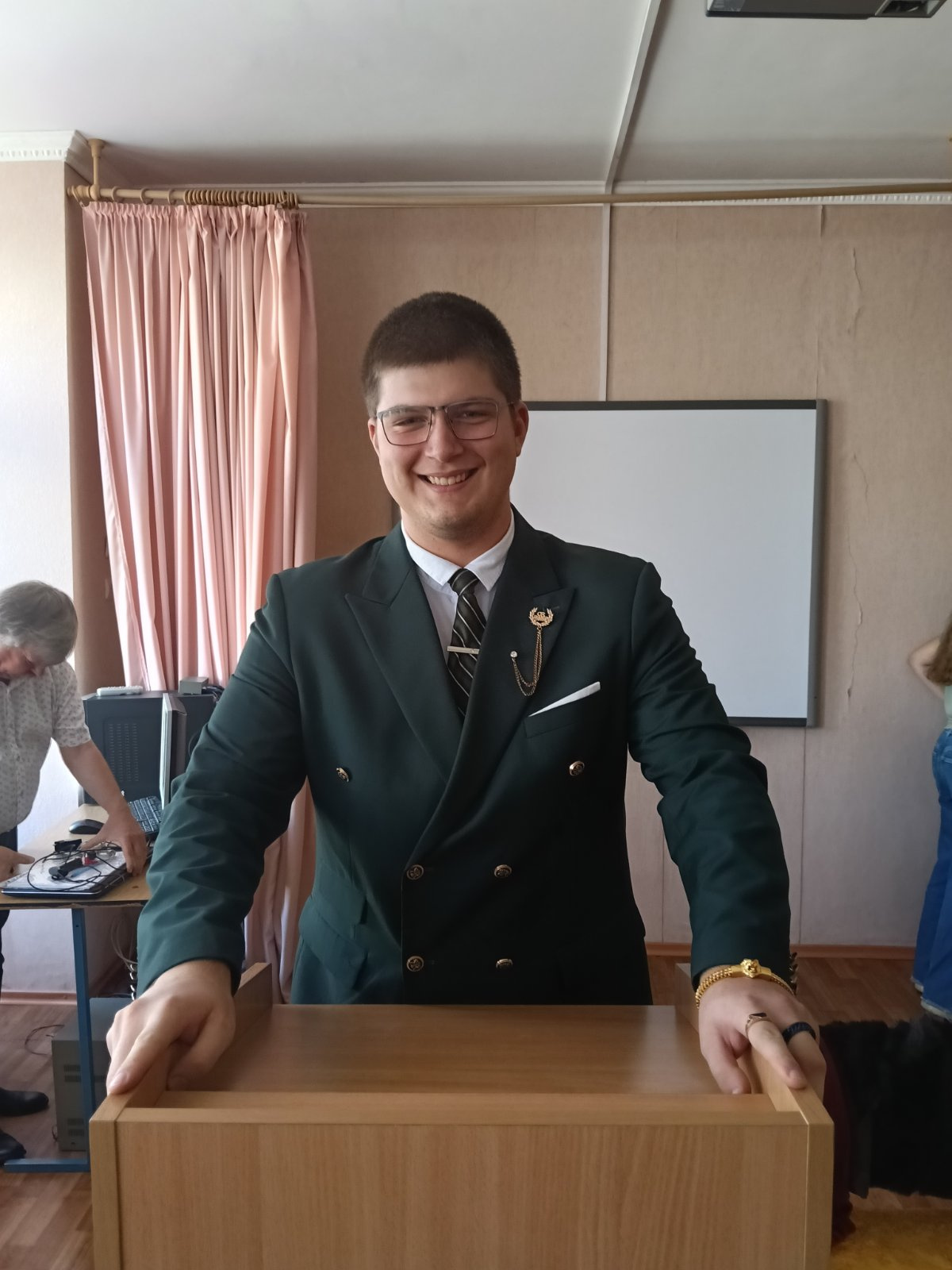 Усміхайтесь частіше!